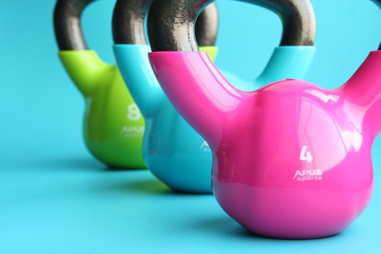 Jak trenować na siłowni: Bezpieczne i efektywne podejście do treningu
